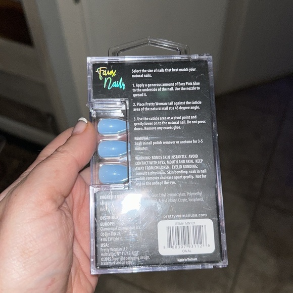 Faux nails with glue - Picture 4 of 4